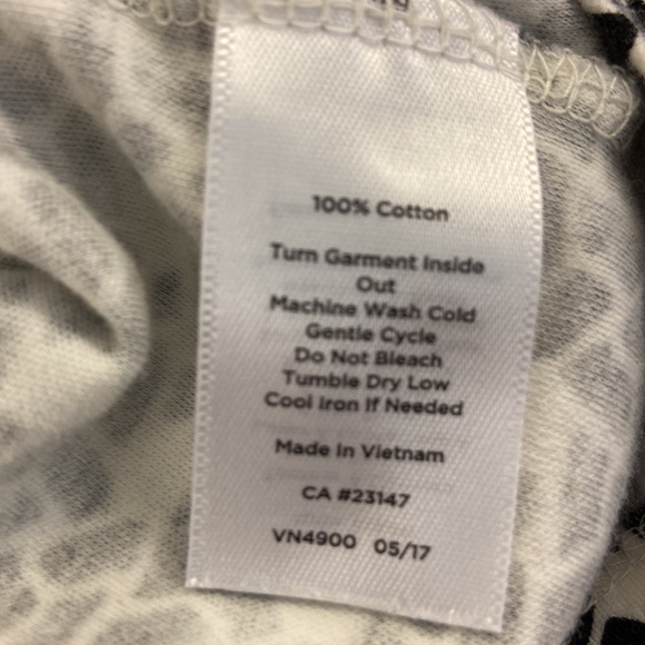 Talbots Geometric Pattern Mock neck top - Picture 6 of 6